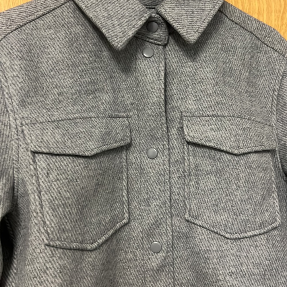 Flannel/jacket - Picture 2 of 2